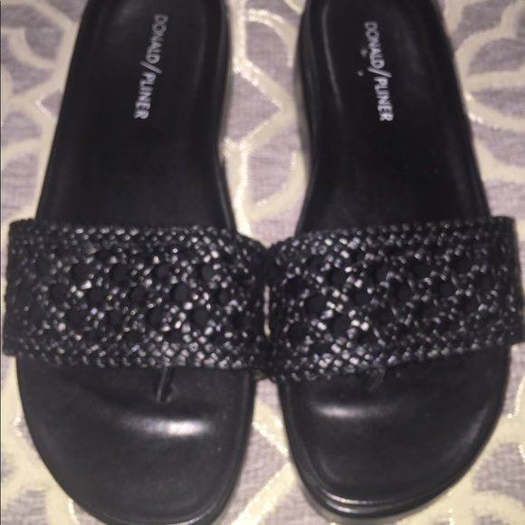 donald pliner sandals